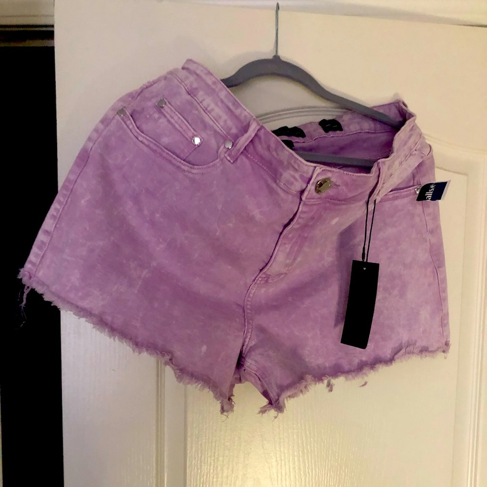 NWT size size 18 CHIC DENIM MID RIse shorts